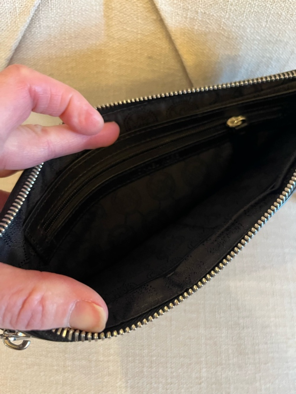 Michael Kors Lg Black Studded Wristlet Clutch Luxe Leather Zip Silver Hardware - Picture 6 of 13